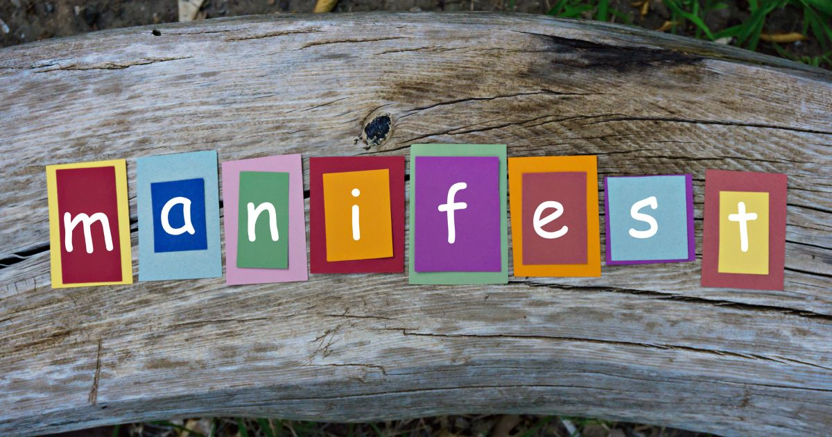Manifest là gì? Cách thực hành Manifest hiệu quả nhất