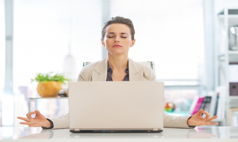 3 MINDFUL STEPS TO BETTER DECISION-MAKING