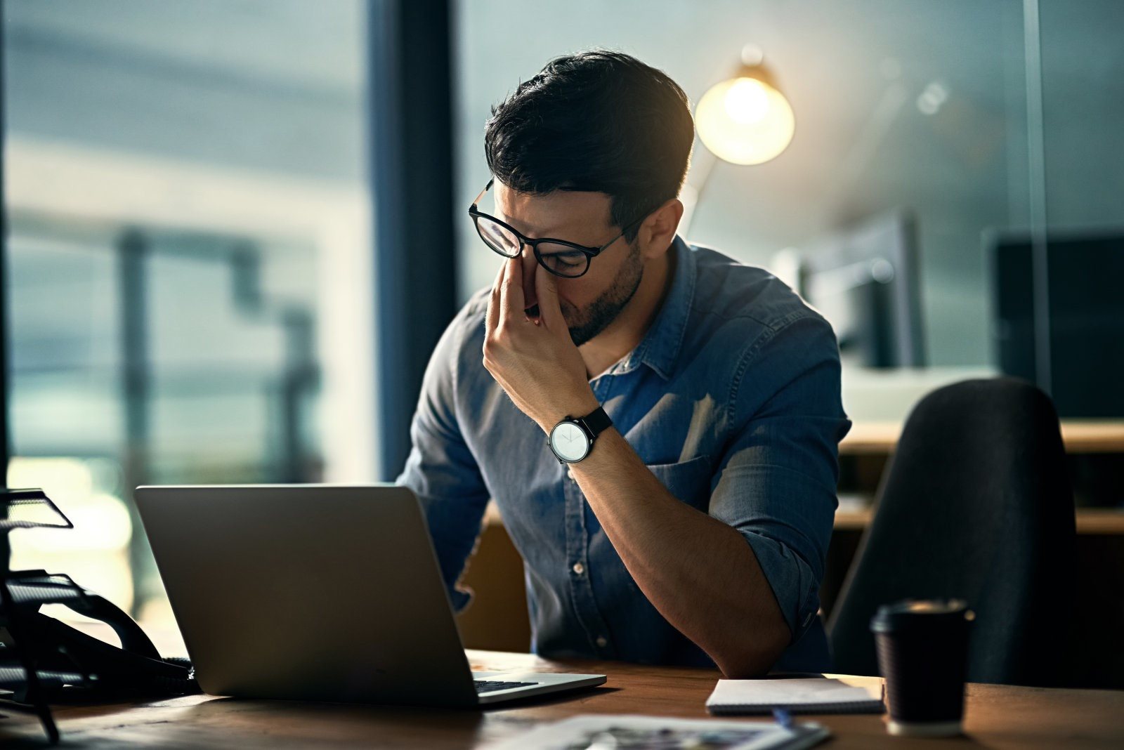 5 SIMPLE WAYS TO REDUCE STRESS IN THE WORKPLACE
